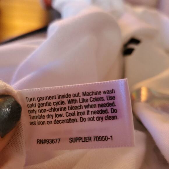 City streets extra small womens v-neck tee with striped trim and holographic wri - Picture 12 of 12